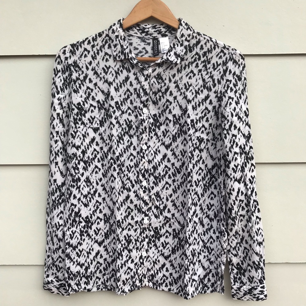 H&M Size 4 Long Sleeve Top